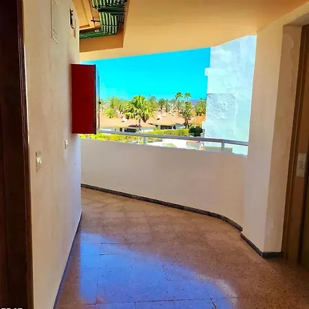 Lapo Yumbo Center Playa del Inglés