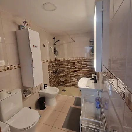 Lapo Yumbo Center 普拉亚戴尔雷安格莱斯