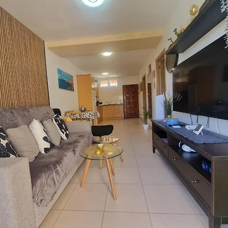 Lapo Yumbo Center * Playa del Inglés