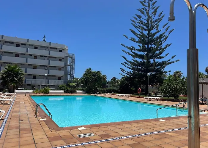 Lapo Yumbo Center Playa del Inglés