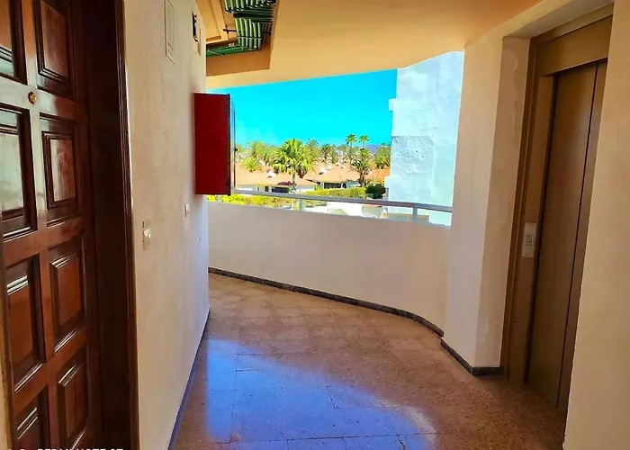 Lapo Yumbo Center Playa del Inglés